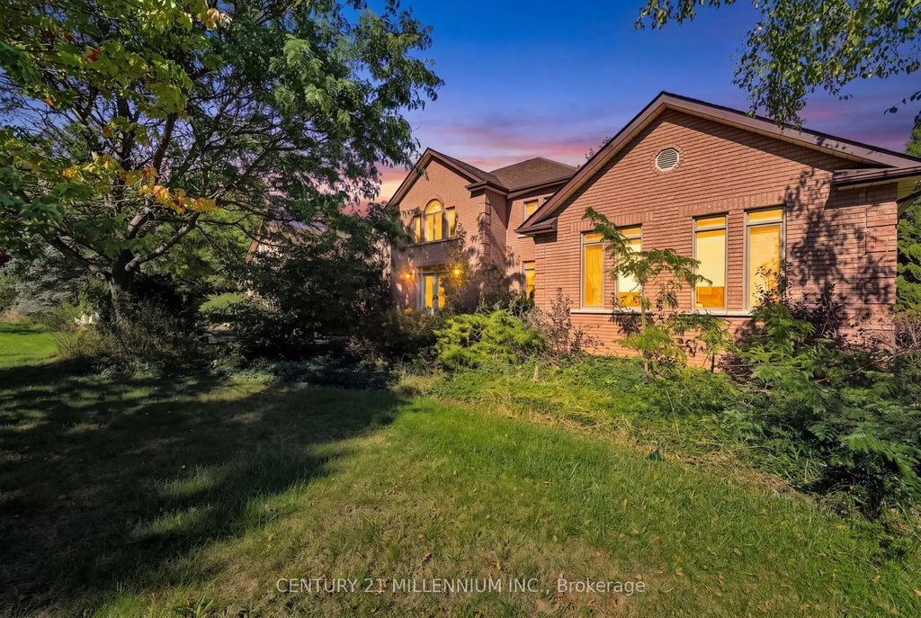 16 Tanglewood Drive, Caledon