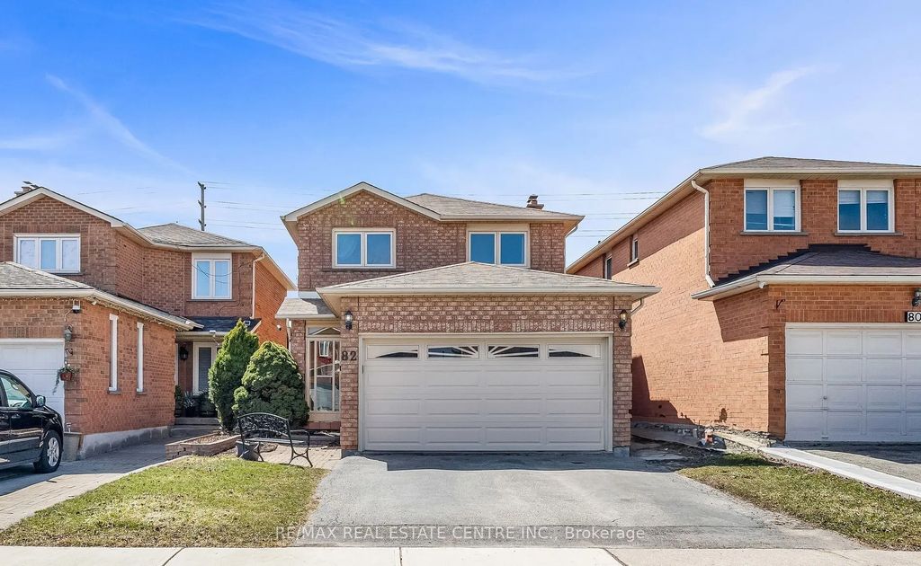 82 Candy Crescent, Brampton