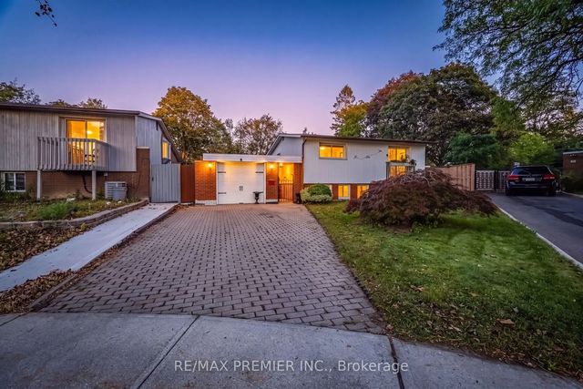 9 Adeline Court, Toronto W10