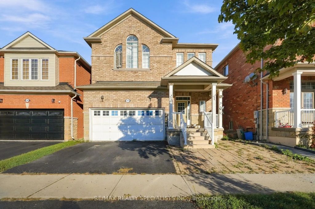 1011 Mccuaig Drive Bsmt, Milton