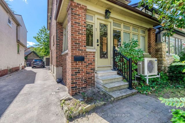 7 Methuen Avenue, Toronto W02