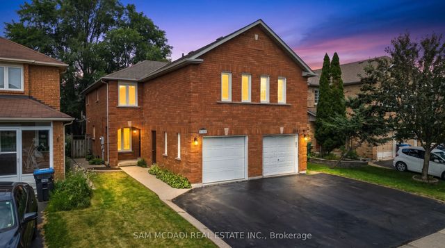 3847 Densbury Drive, Mississauga
