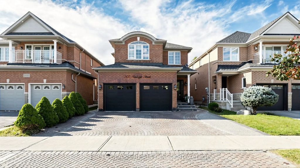 3433 Sunlight Street, Mississauga