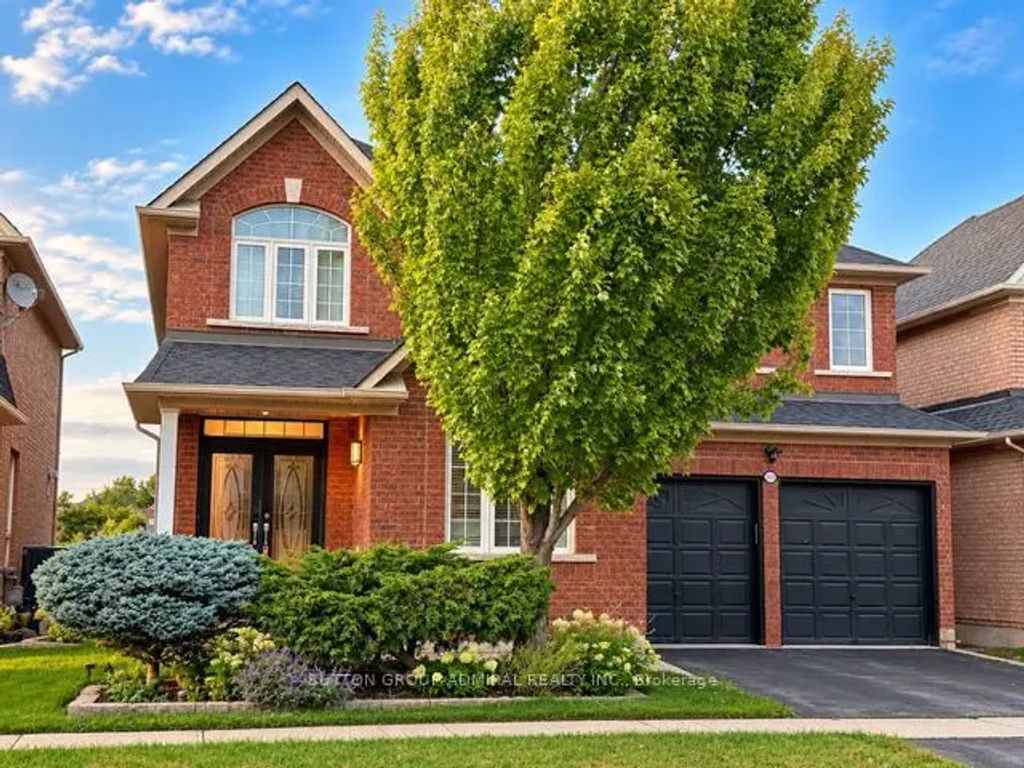 2323 Falling Green Drive, Oakville