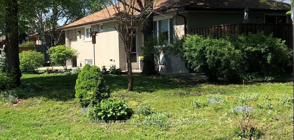 23 Bentley Drive, Toronto W07