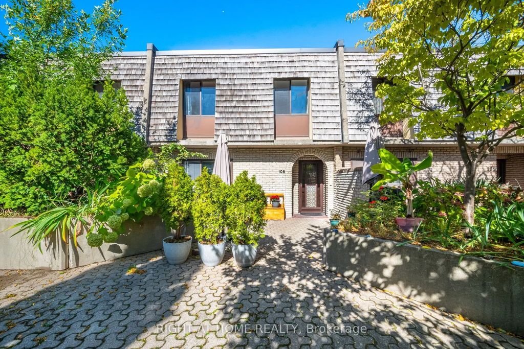 1250 Mississauga Valley Boulevard 108, Mississauga