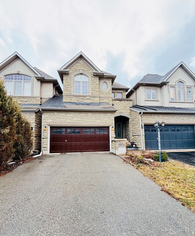 2370 Wasaga Drive, Oakville