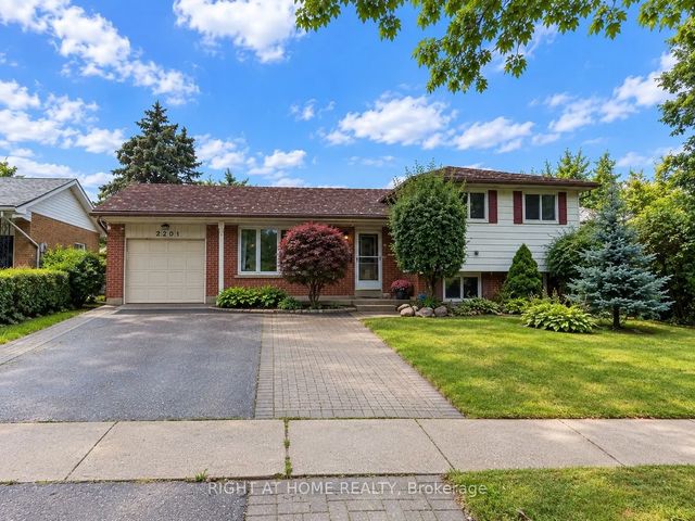2201 Bridge Road Upper, Oakville