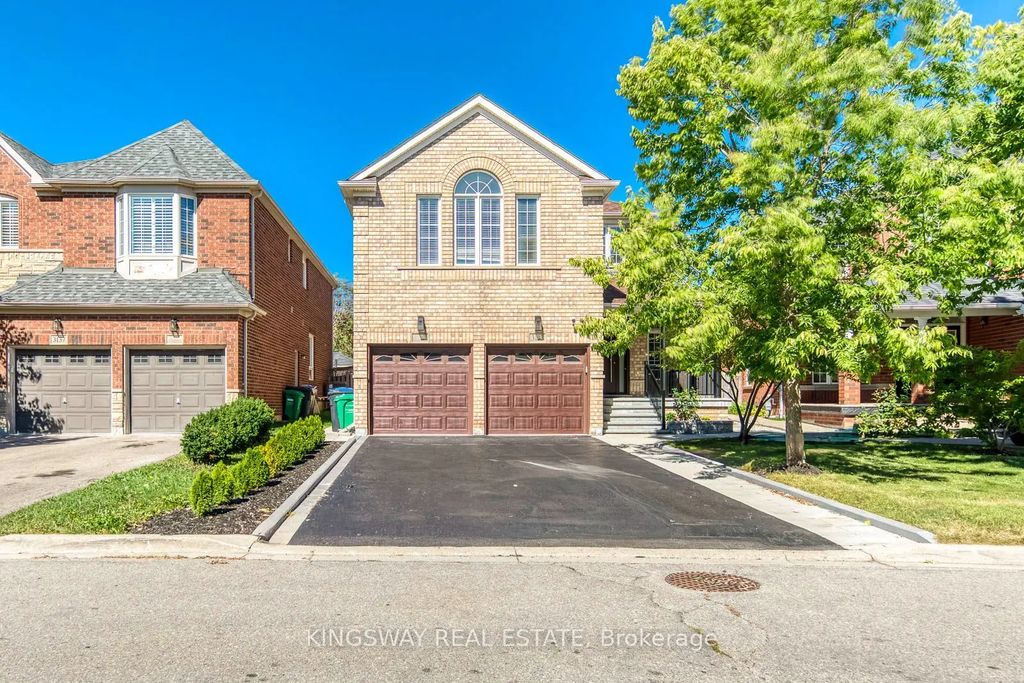3133 Mission Hill Drive, Mississauga