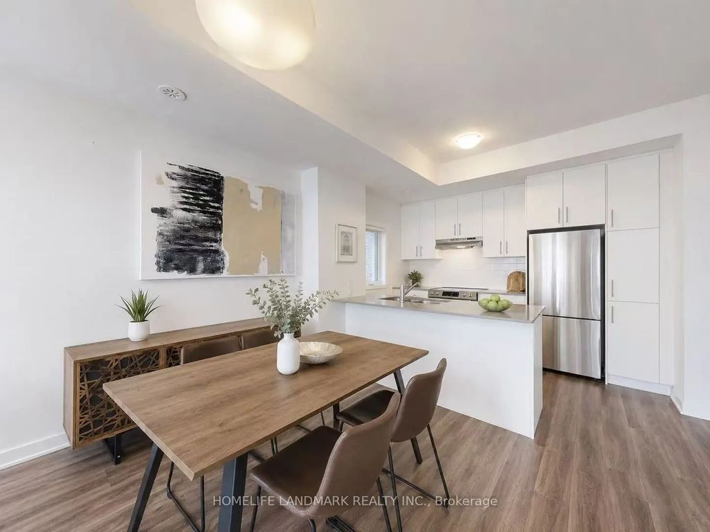 10 Lloyd Janes Lane 186, Toronto W06