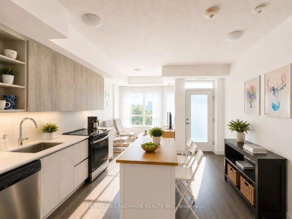 251 Manitoba Street 125, Toronto W06