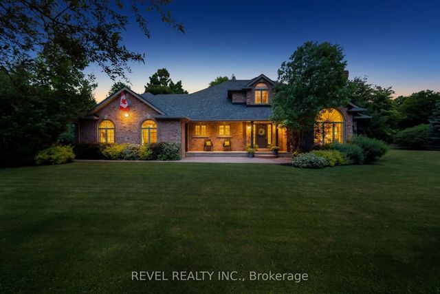 2255 Mohawk Trail, Milton