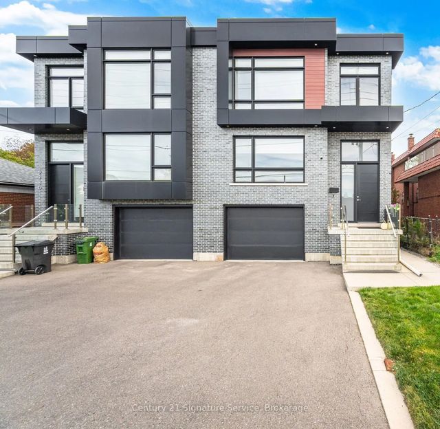273c Ranee Avenue, Toronto W04