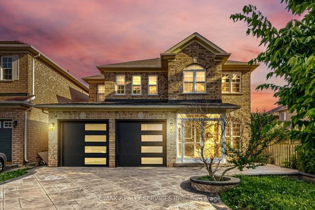 4 Sunnybrook Crescent, Brampton