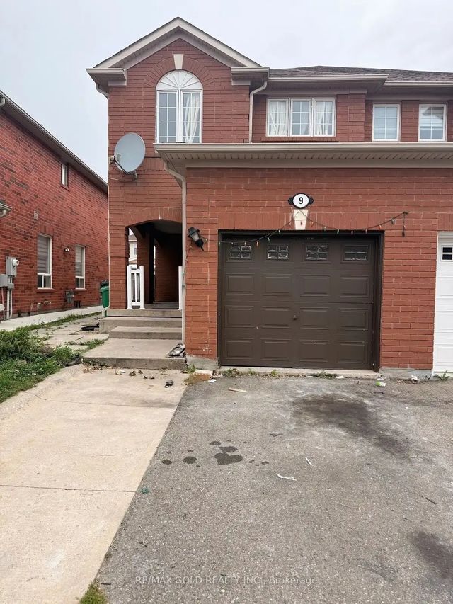 9 Dunlop Court Bsmt, Brampton