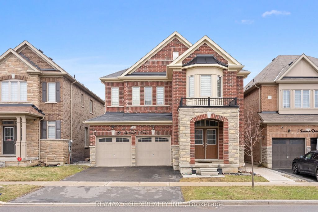 9 Goderich Drive, Brampton