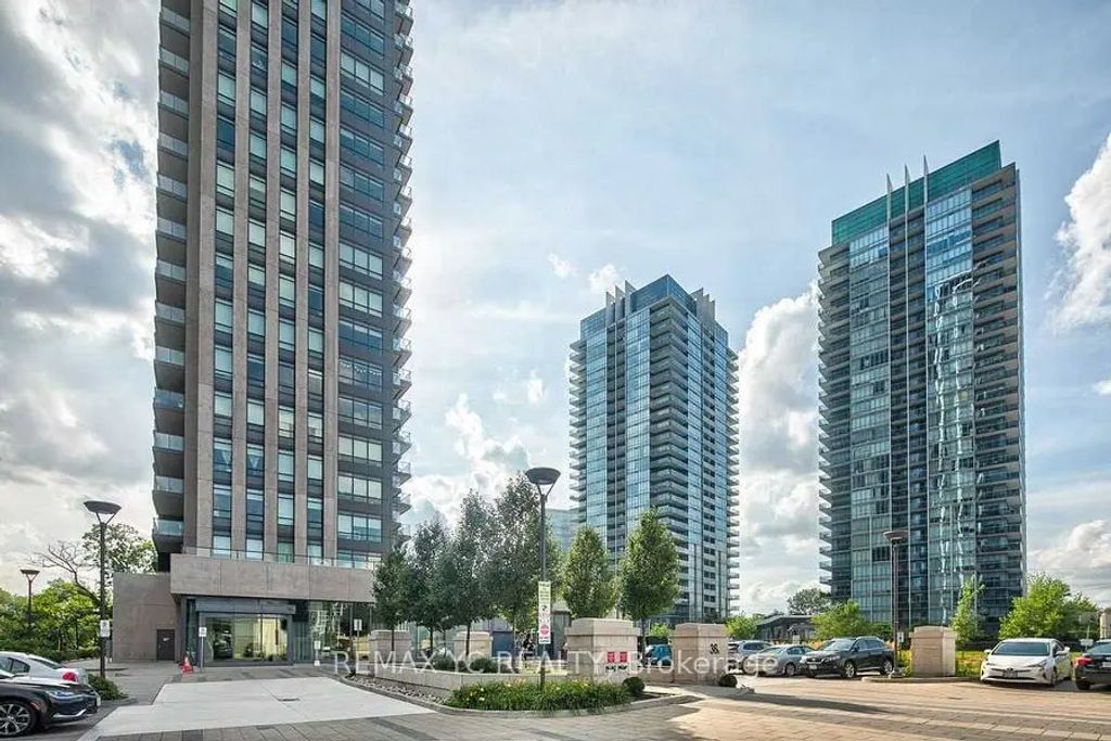 36 Park Lawn Road 3705, Toronto W06