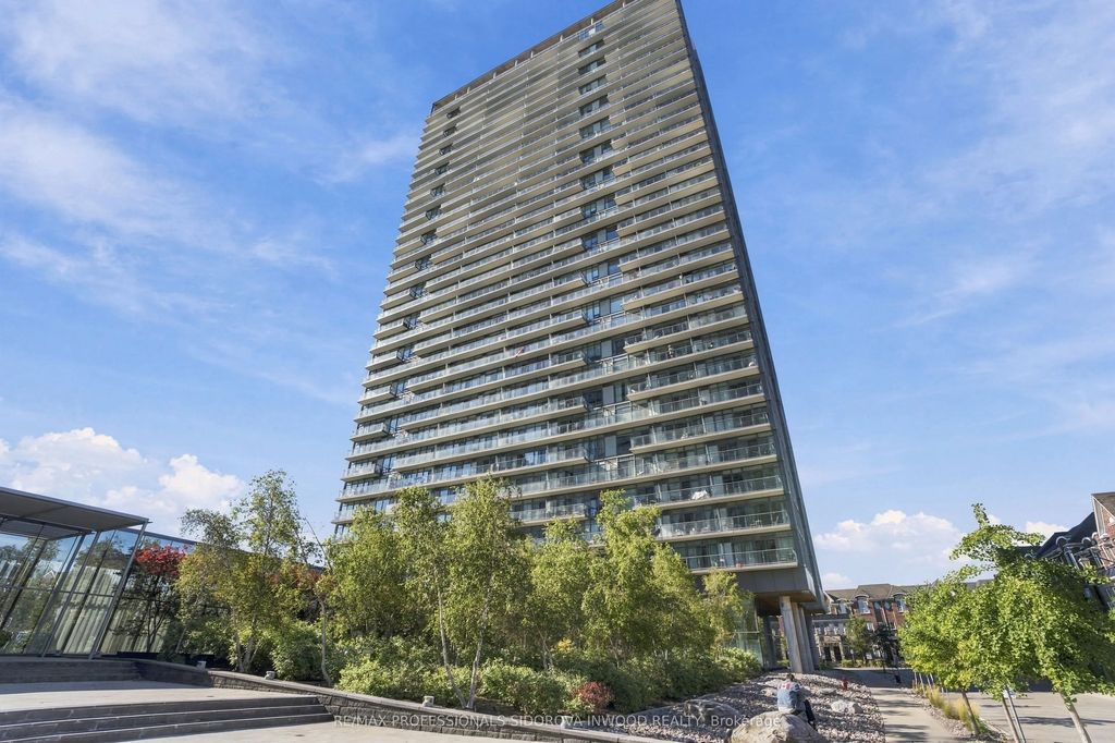 105 The Queensway Avenue 404, Toronto W01