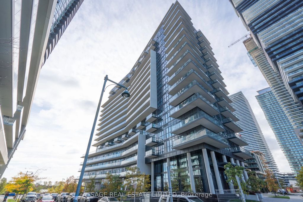 39 Annie Craig Drive Ph11, Toronto W06