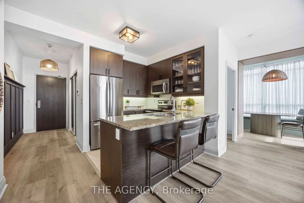 1185 The Queensway N/a 1104, Toronto W08