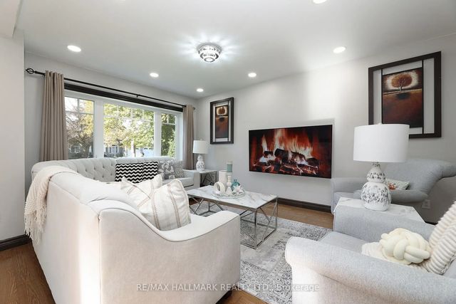 11 Brookside Drive, Mississauga