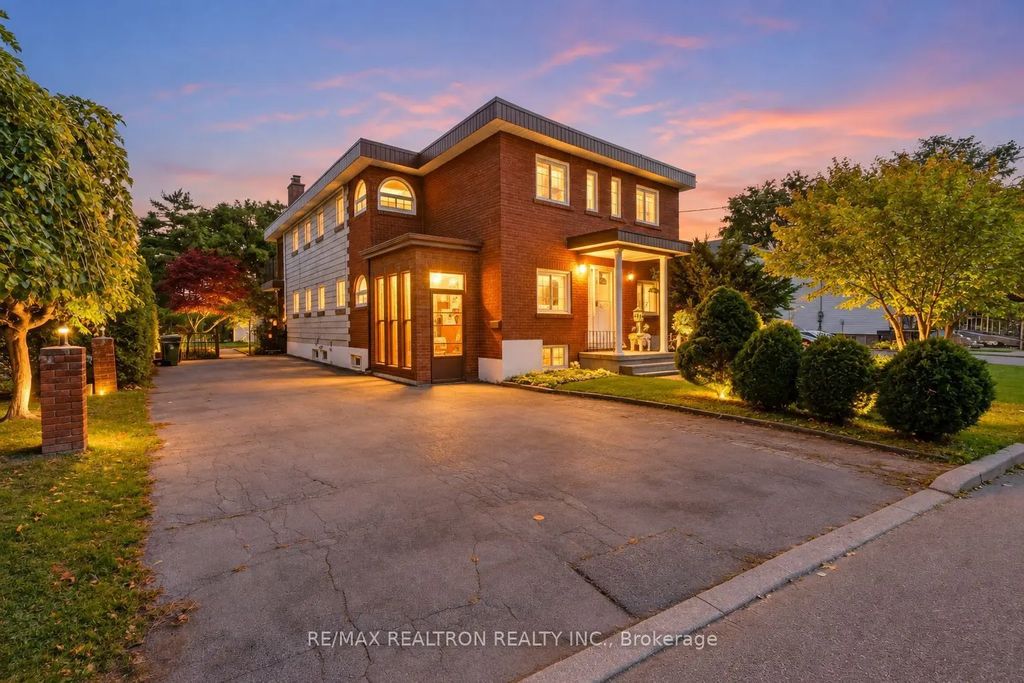 77 Chiswick Avenue, Toronto W04
