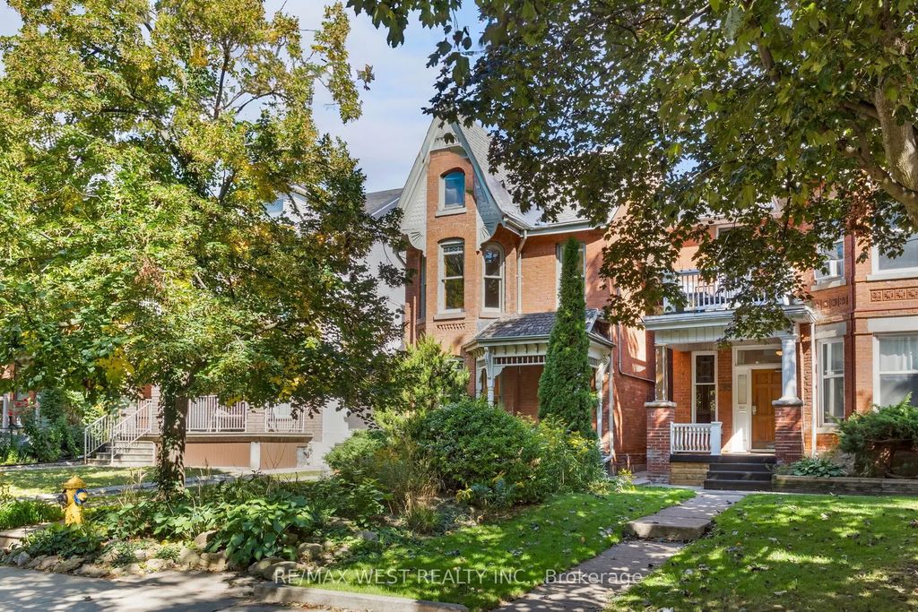 195 Dunn Avenue, Toronto W01
