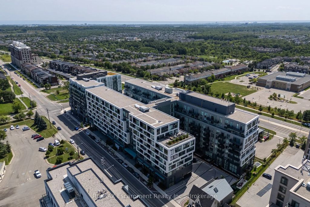 2450 Old Bronte Road 707, Oakville