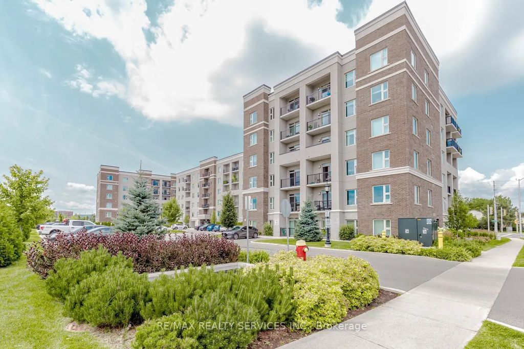 610 Farmstead Drive 420, Milton