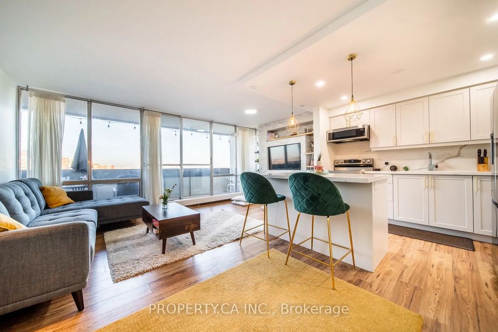 455 Sentinel Road 1114, Toronto W05