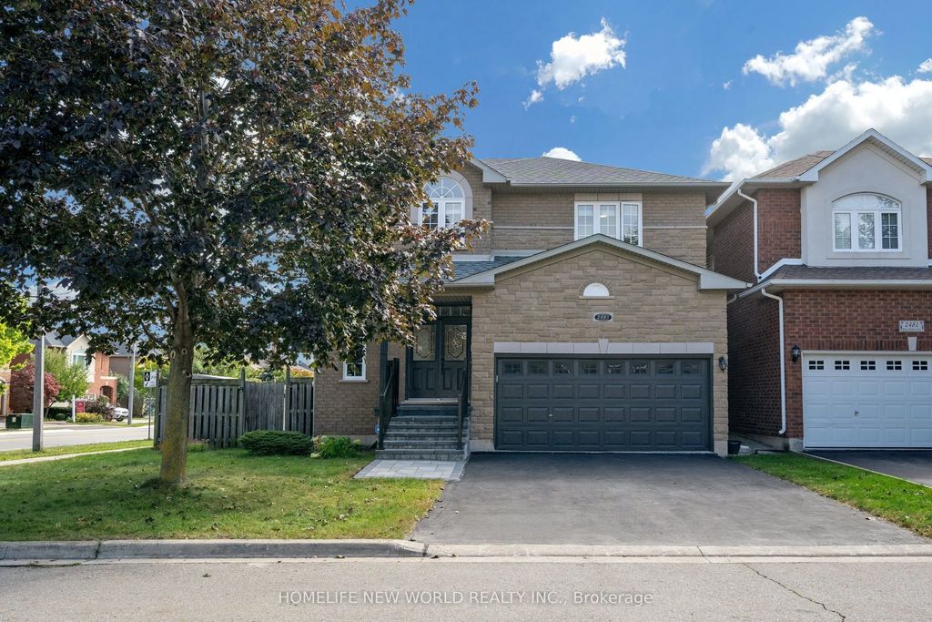 2485 Blue Holly Crescent, Oakville