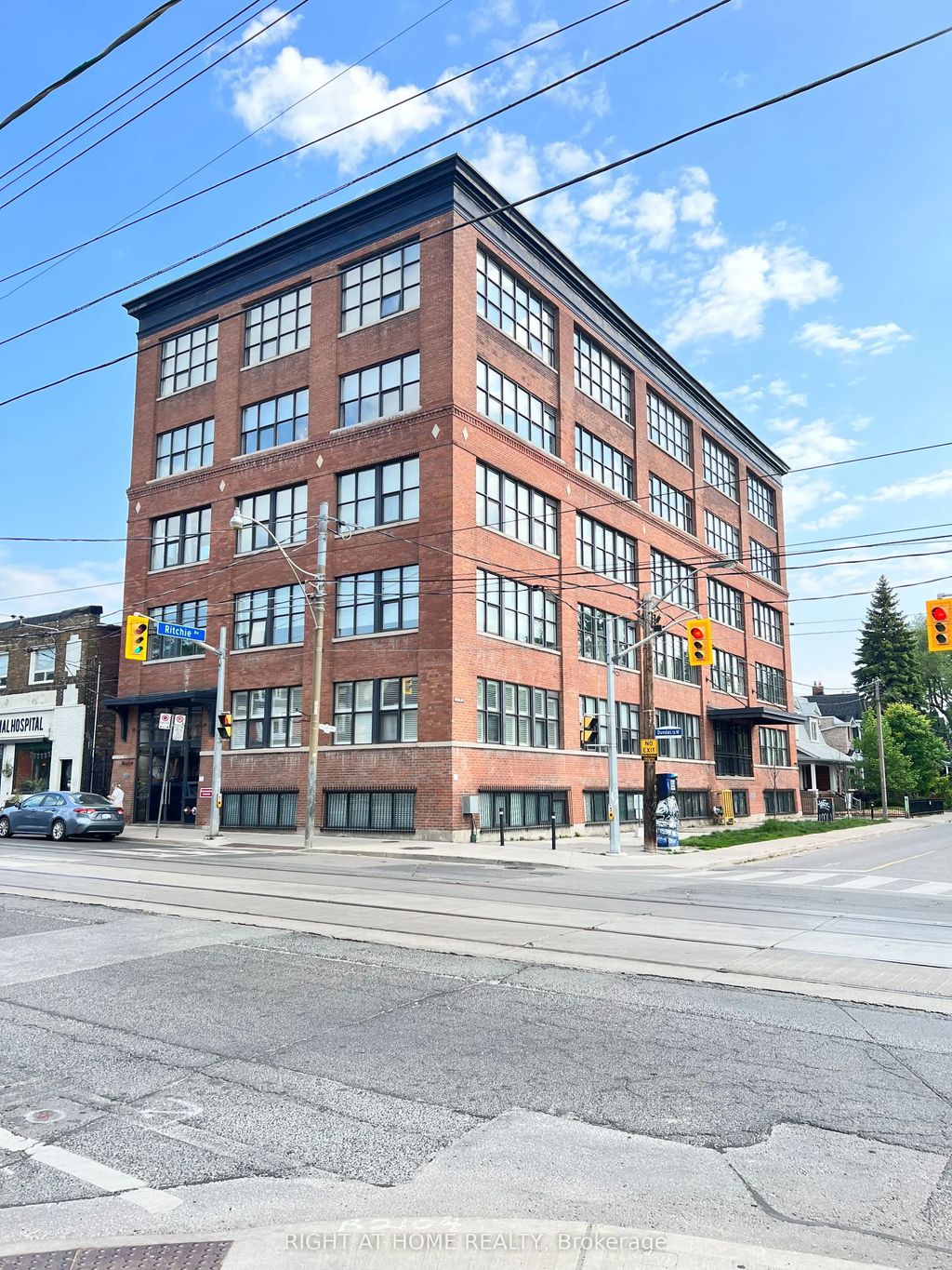 2154 Dundas Street W 406, Toronto W01