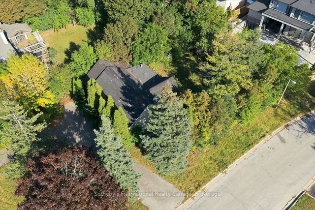 1428 Rebecca Street, Oakville