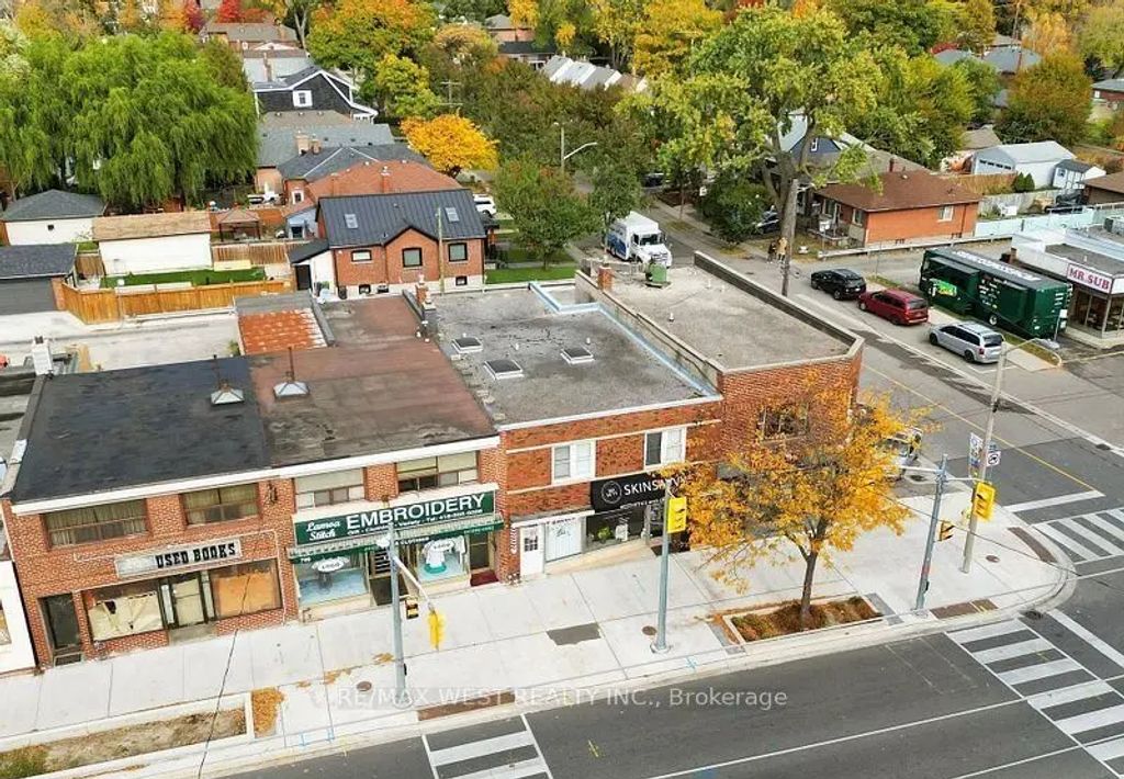 708 The Queensway N/a, Toronto W07