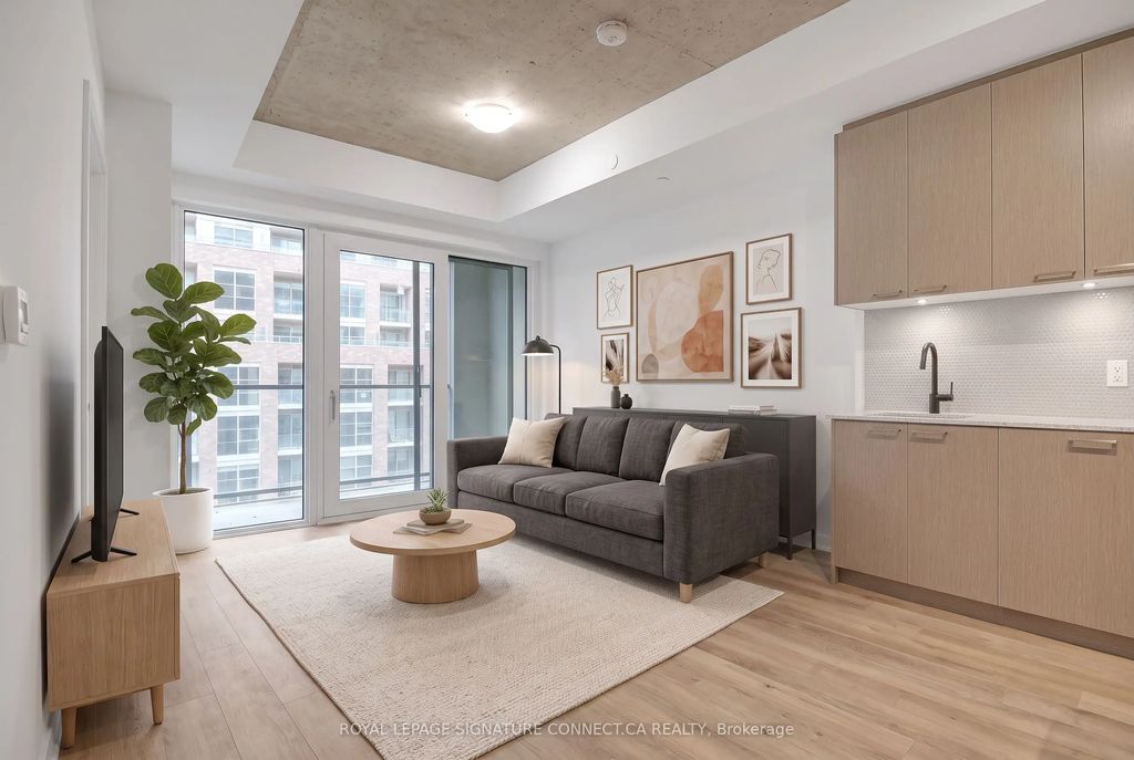 1808 St Clair Avenue 410, Toronto W03