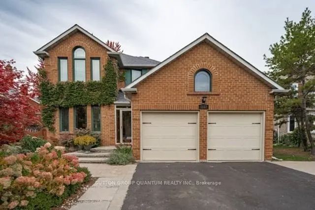 1117 Valleybrook Drive, Oakville