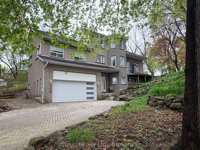176 Wyndham Street, Mississauga