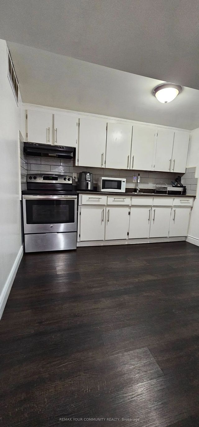 51 Davelayne Road, Toronto W05