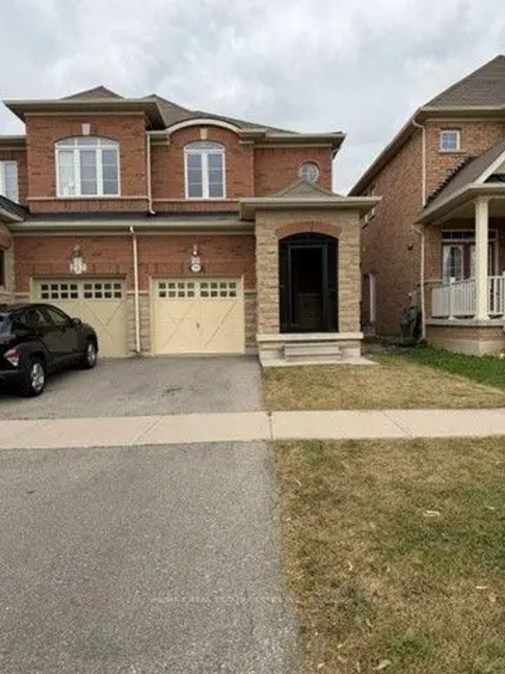 759 Asleton Boulevard, Milton