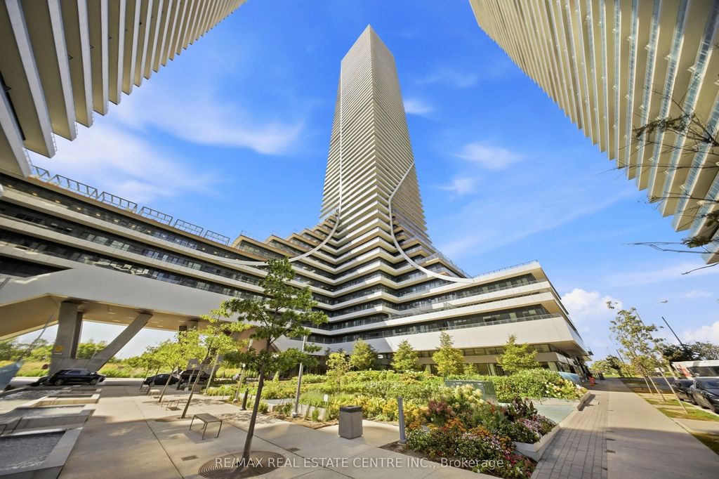 30 Shore Breeze Drive 6110, Toronto W06