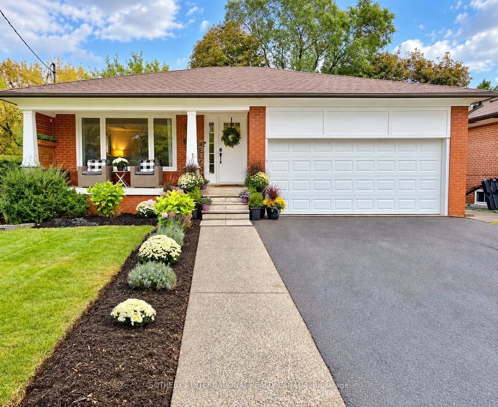 29 Woodbank Road, Toronto W08