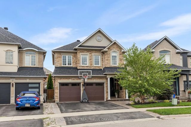 3119 Hedges Drive, Burlington