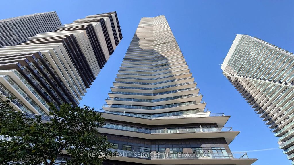 38 Annie Craig Drive 707, Toronto W06