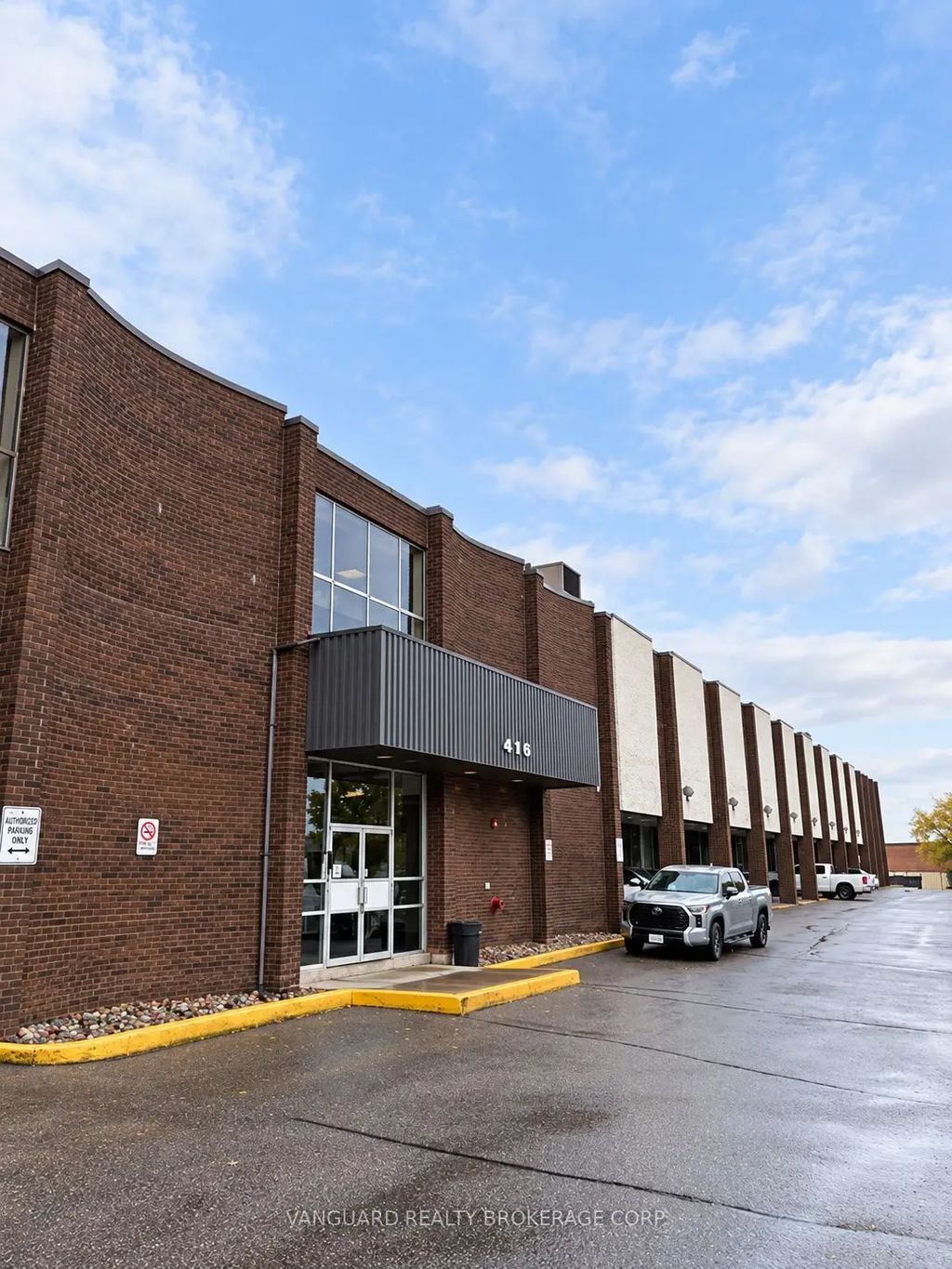 415 Oakdale Road 361i, Toronto W05