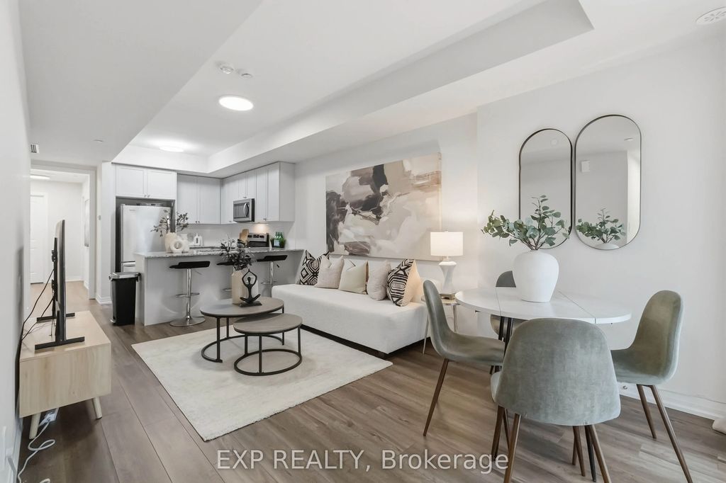 1569 Rose Way 118, Milton