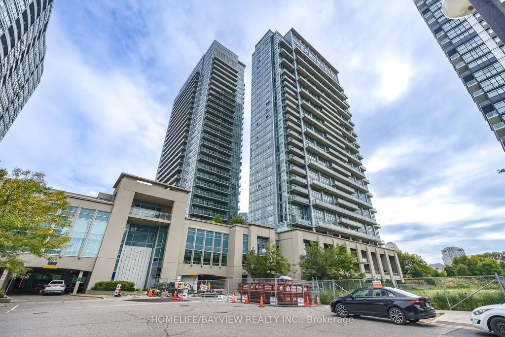 155 Legion Road N 1913, Toronto W06