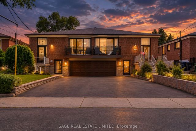21 Debby Court, Toronto W04