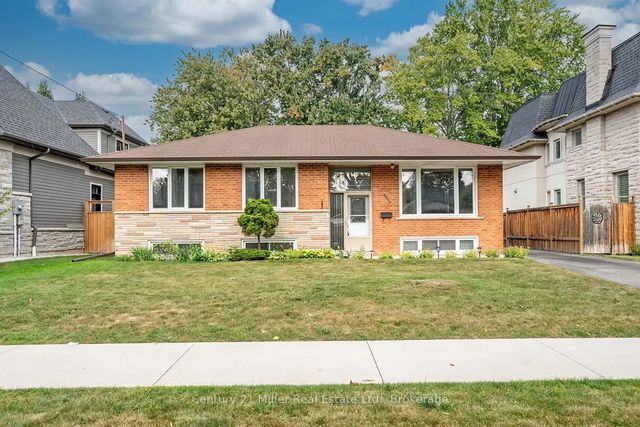 1135 Bridge Road, Oakville