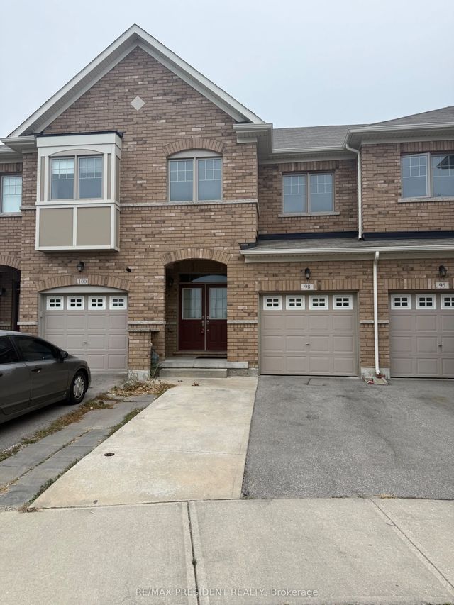 98 Davenfield Circle, Brampton