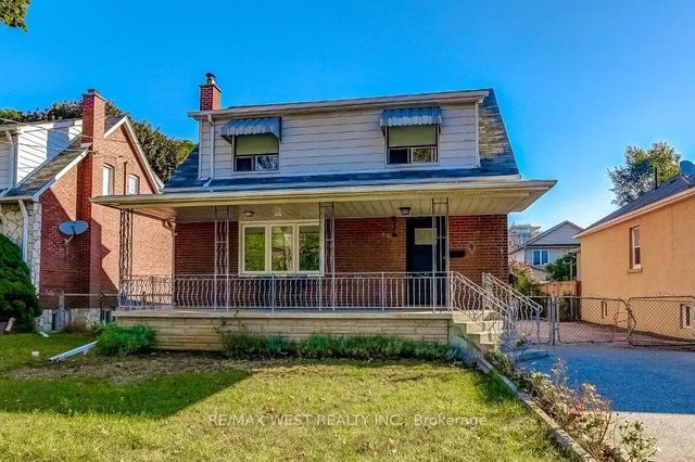 9 Culnan Avenue, Toronto W08